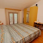 Centar 424 3*