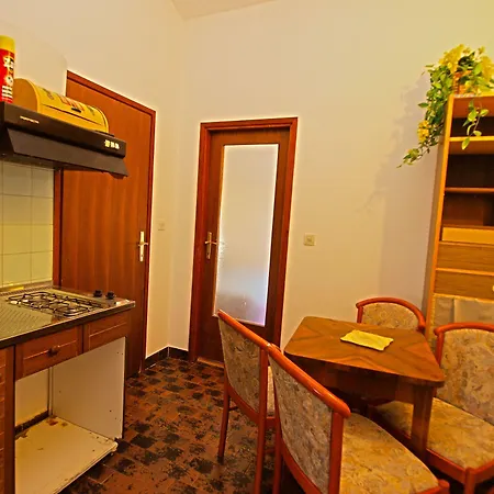 Gostinjska kuća Centar 424 Medulin