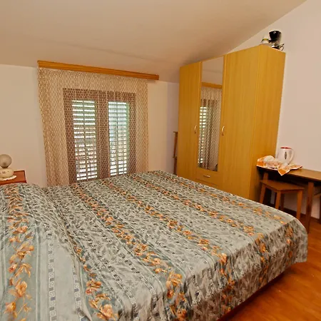 Centar 424 Gostinjska kuća Medulin
