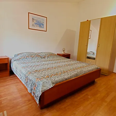 Centar 424 Gostinjska kuća Medulin