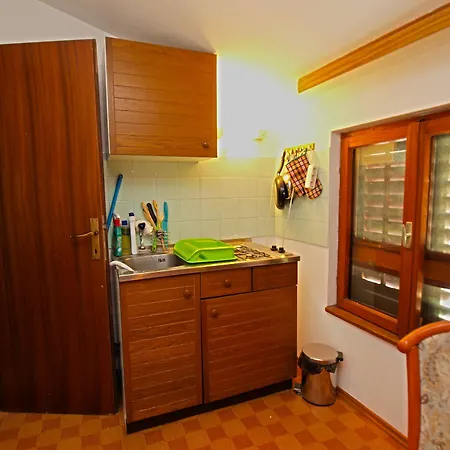Centar 424 Gostinjska kuća Medulin