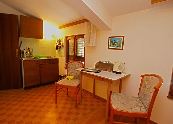 Centar 424 Gostinjska kuća Medulin