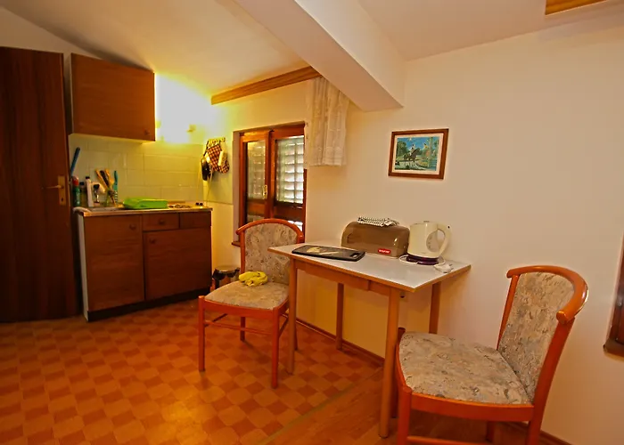 Centar 424 Gostinjska kuća Medulin