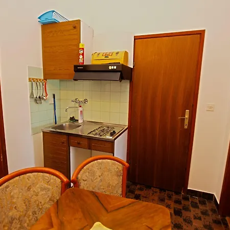 Centar 424 Pensión 3*