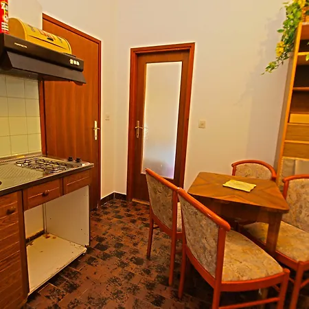 Centar 424 3*